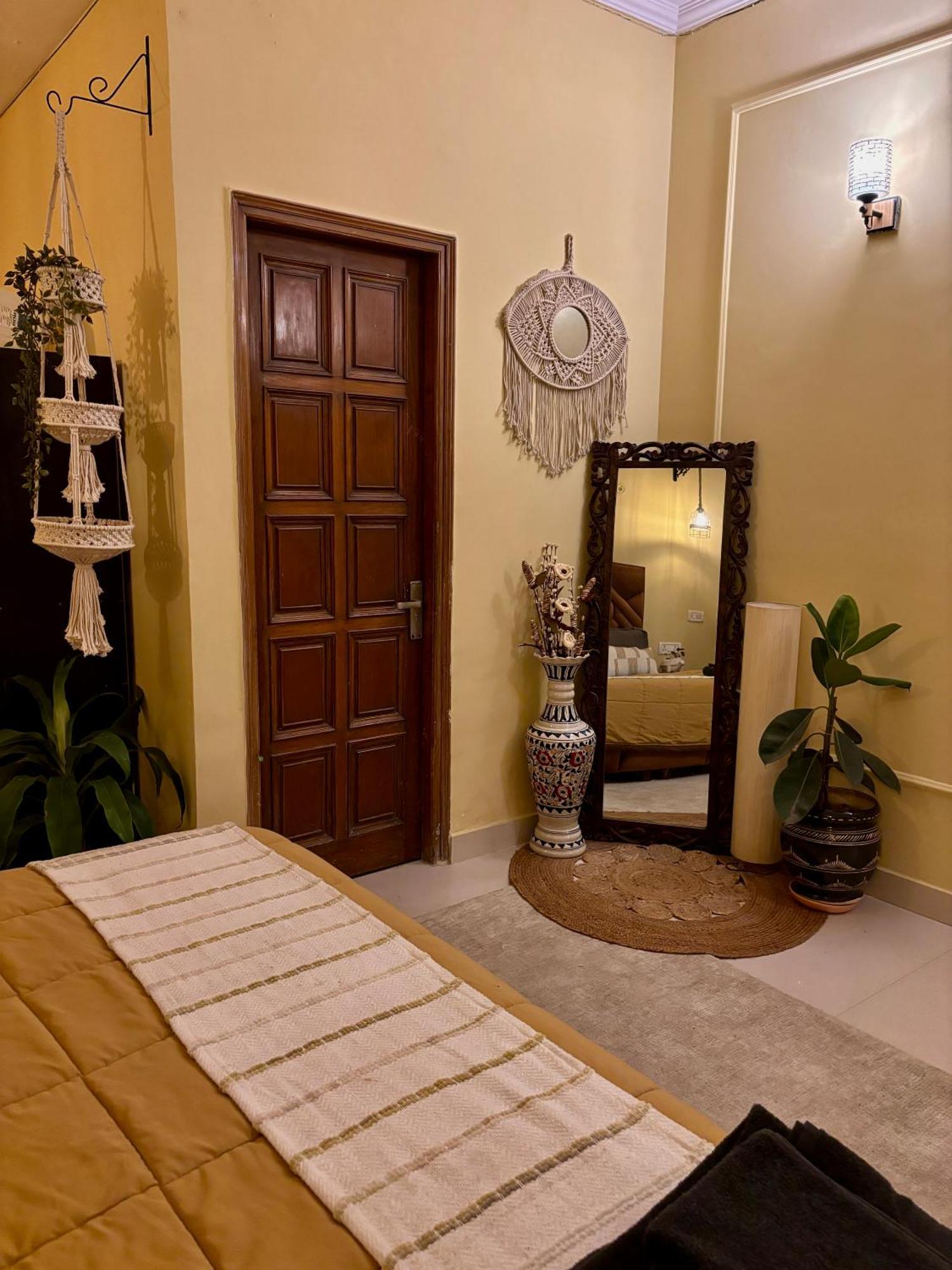 Atharva'S Homestay By Goaround Homes - Nehru Enclave Metro, South Delhi Nueva Delhi Exterior foto