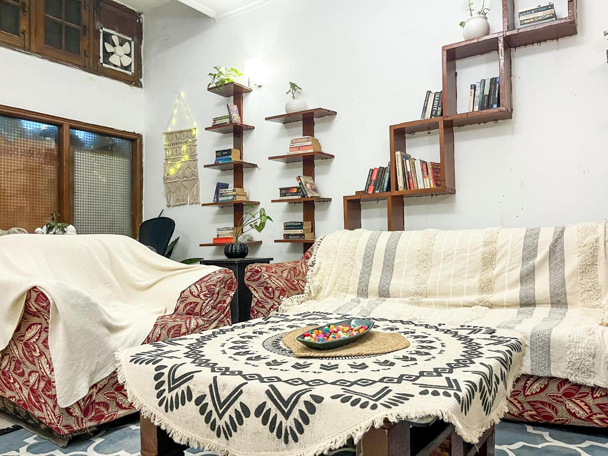 Atharva'S Homestay By Goaround Homes - Nehru Enclave Metro, South Delhi Nueva Delhi Exterior foto