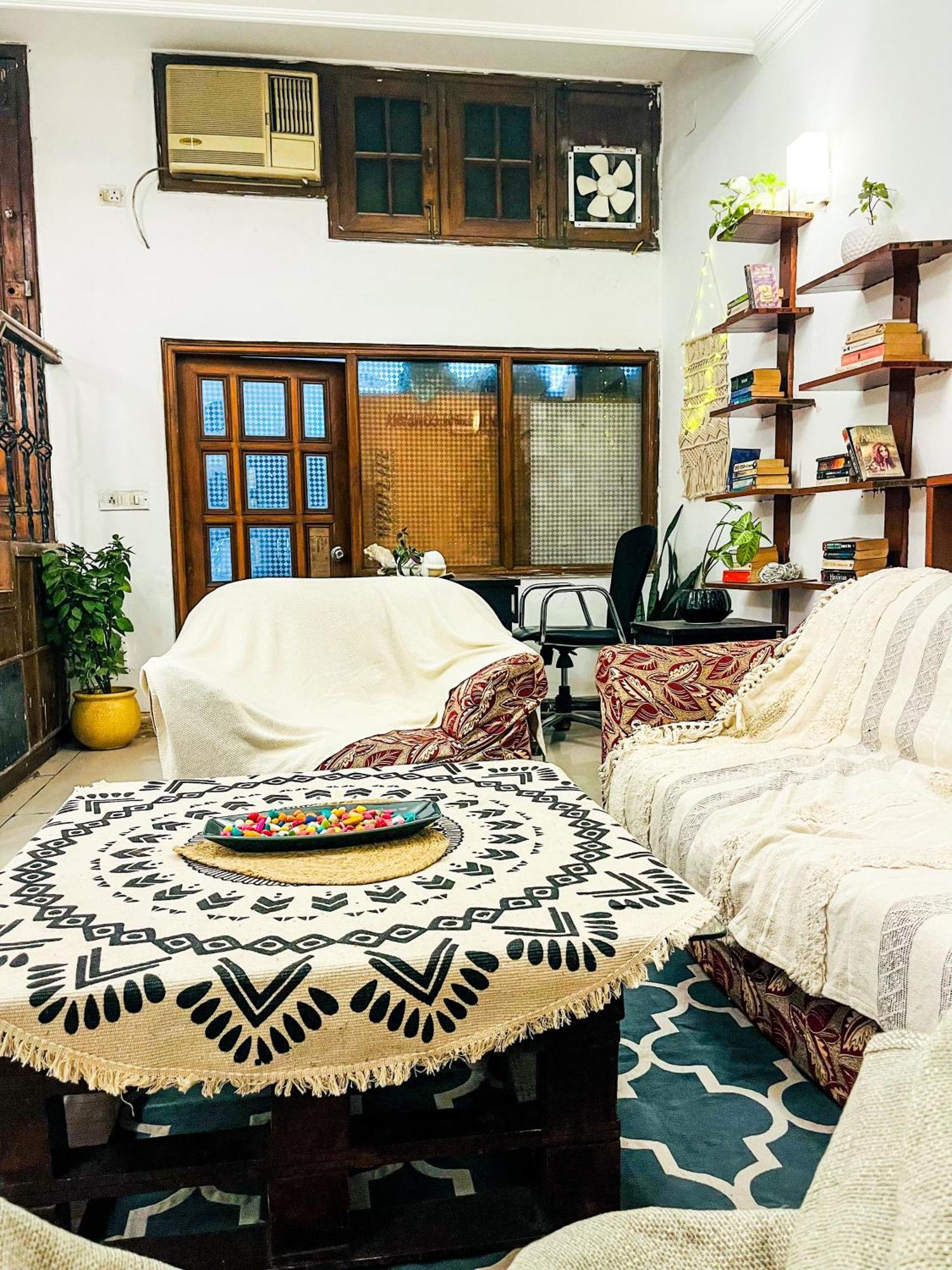 Atharva'S Homestay By Goaround Homes - Nehru Enclave Metro, South Delhi Nueva Delhi Exterior foto